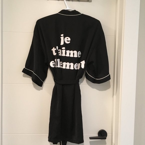 Black Robe - Picture 3 of 5